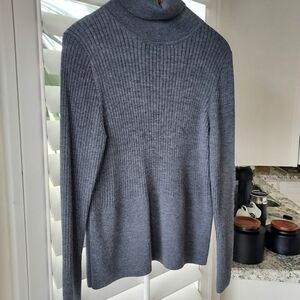 Halston Heritage Gray Ribbed Turtleneck Sweater